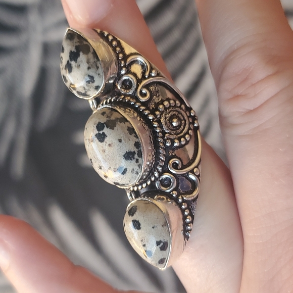 New Dalmatian Jasper Silver Statement Ring. - Picture 9 of 16